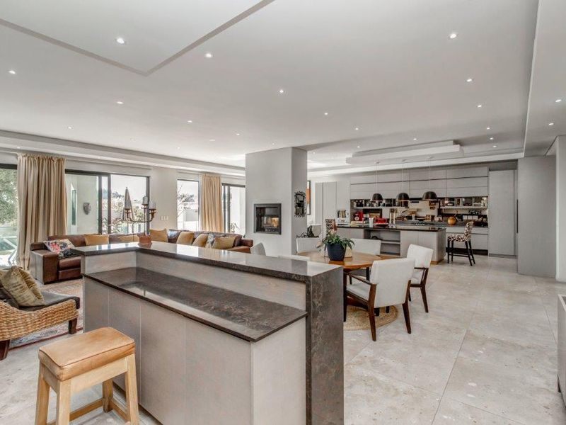COMPLETELY OFF THE GRID - OPULENT FAMILY HOME IN A SECLUDED  ENCLAVE IN RIVERCLUB - Photo 2