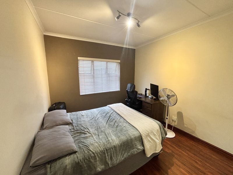 Charming 2-bedroom apartment for sale in Barbeque Downs, Midrand—perfect for modern living! - Photo 8