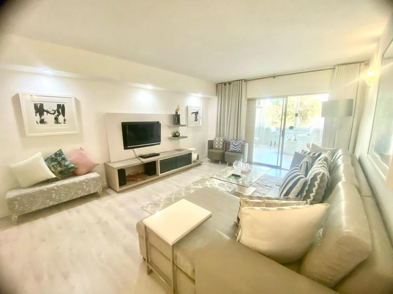 2 Bedroom Apartment/Flat To Rent in Morningside Elite, Wealthy Suburb of Johannesburg - Photo 7