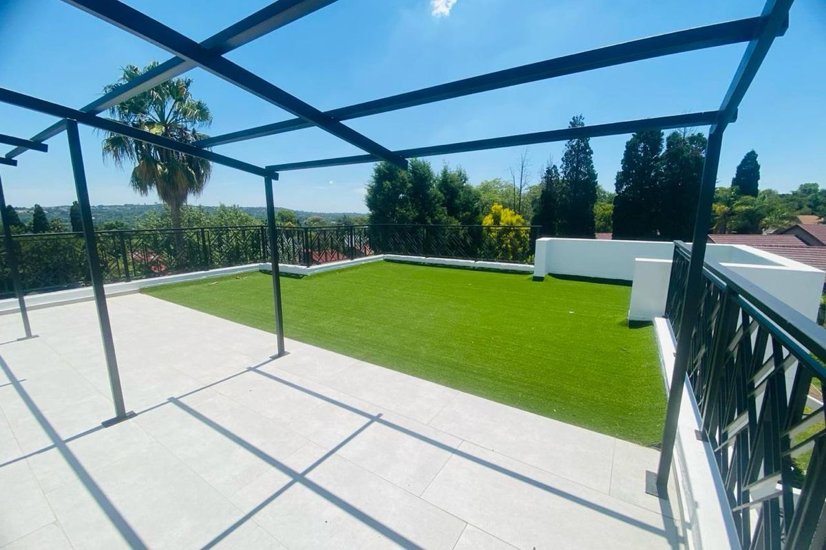 Immaculate 4 Bed En-suite Secure Home for sale in River Club - Photo 3