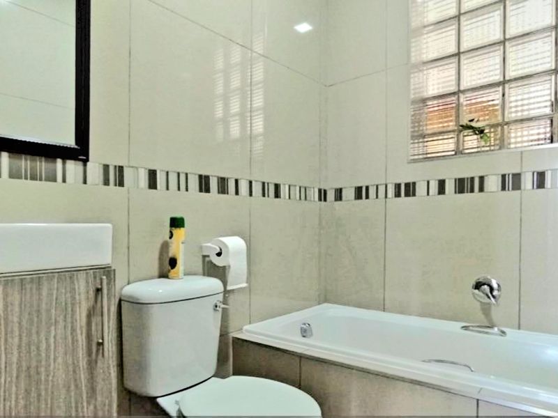 Safe and Neat - Photo 7