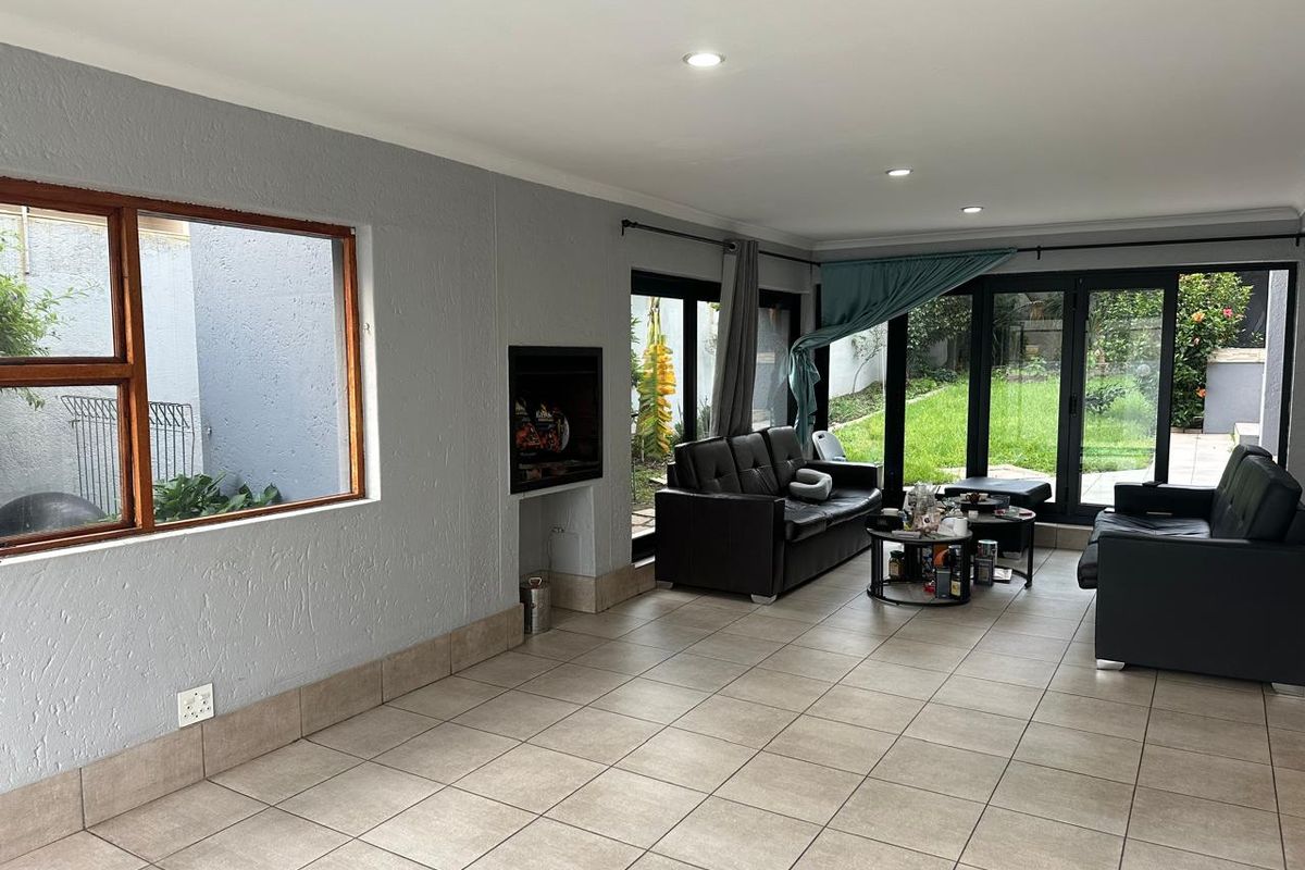 Modern 5 bedroom home in secure boomed of Dowerglen X5 - Photo 3
