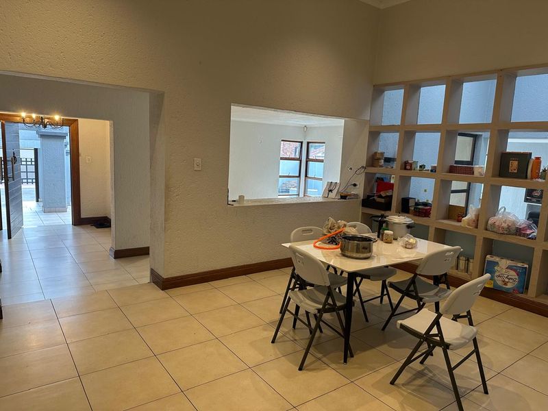 Modern 5 bedroom home in secure boomed of Dowerglen X5 - Photo 6