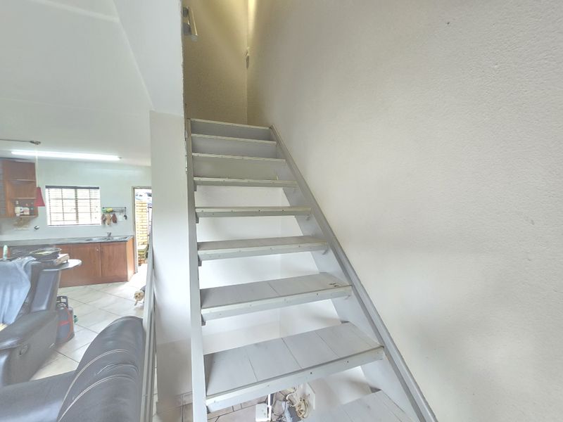 COZY  HOME - Photo 5