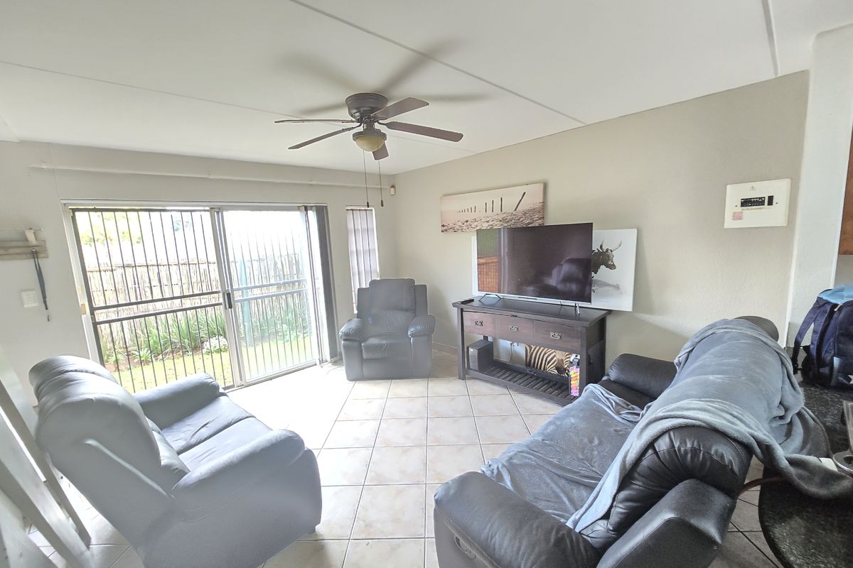 COZY  HOME - Photo 4