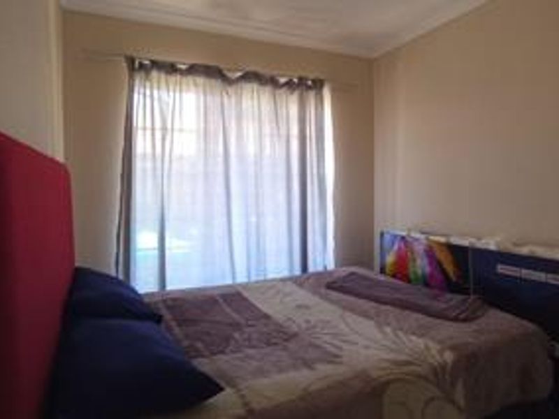 A 2 bedroom Apartment In Clarina - Photo 6