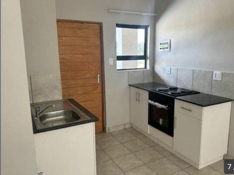 Sandy lane- Deposit required - Photo 4