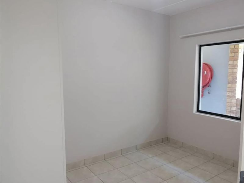 Sandy lane- Deposit required - Photo 8