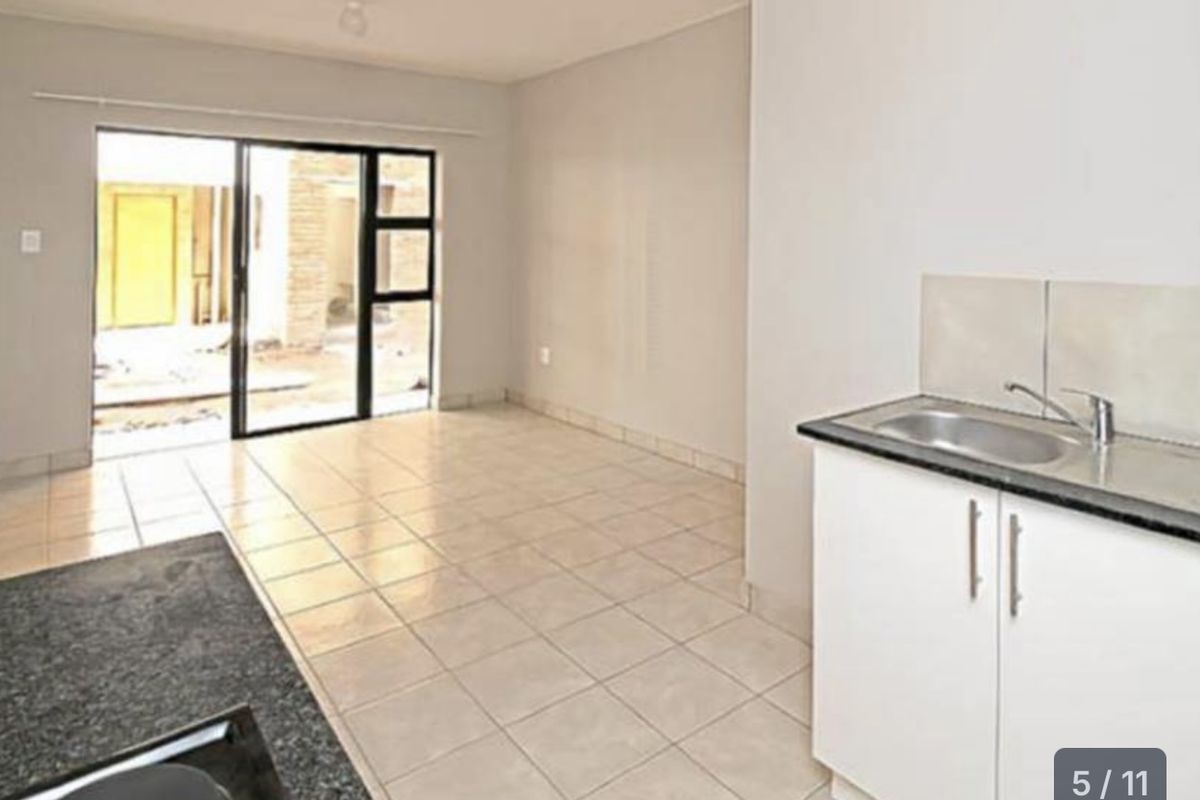 Sandy lane- Deposit required - Photo 5