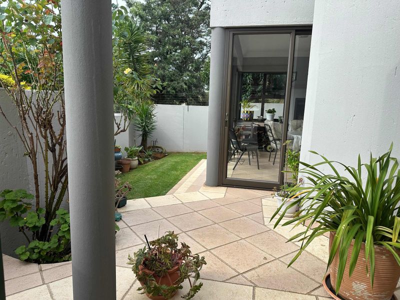 Stunning 4-bedroom home in Marais Steyn Park, Edenvale—perfect for family living and entertaining! - Photo 2