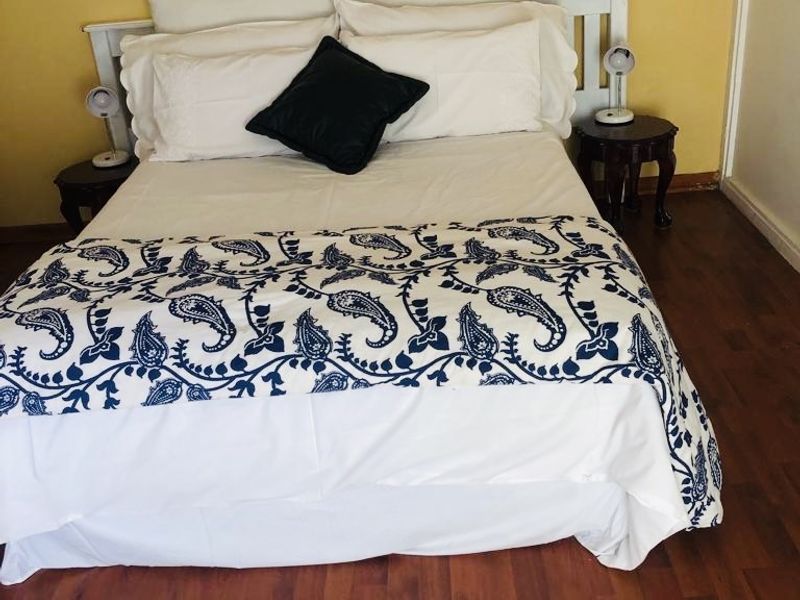 The property is well maintained and offers 4 beds, 3 baths - Photo 9