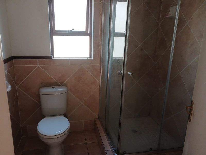 Two bedroom loft apartment - Photo 8