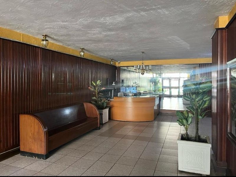 Modern Urban Living in Prime Location - Photo 2