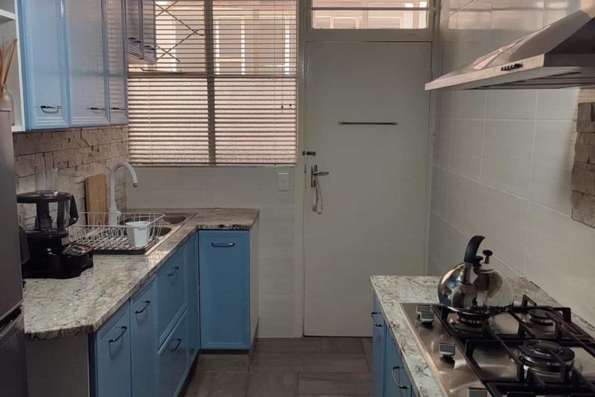 Modern Urban Living in Prime Location - Photo 5