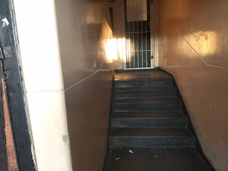 A 2 bedroomed apartment for sale - Photo 8