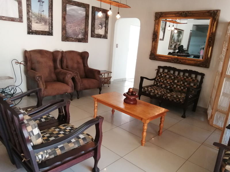 14 bedroom House in Bendor - Photo 4