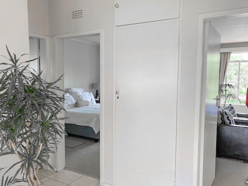 A TRUE GEM IN OERDER PARK! VERY AFFORDABLE. - Photo 7