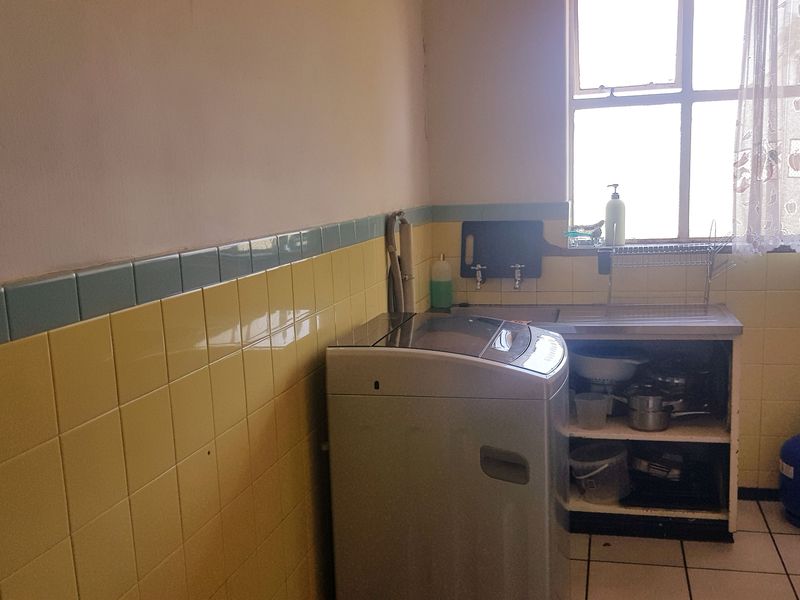 Specious, Secure 2beds  Flat For Sale In Florida, Why Rent When You Can Own This Unit!! - Photo 7
