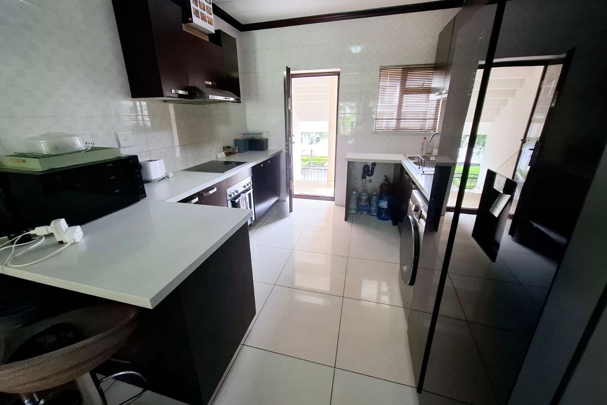 Secure Warm and Spacious – Ideal Starter Home - Photo 3