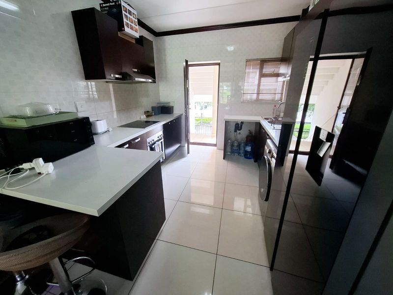 Secure Warm and Spacious – Ideal Starter Home - Photo 3