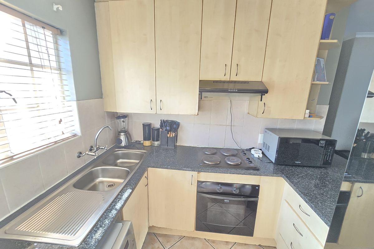 welcome to you retreat - Photo 3