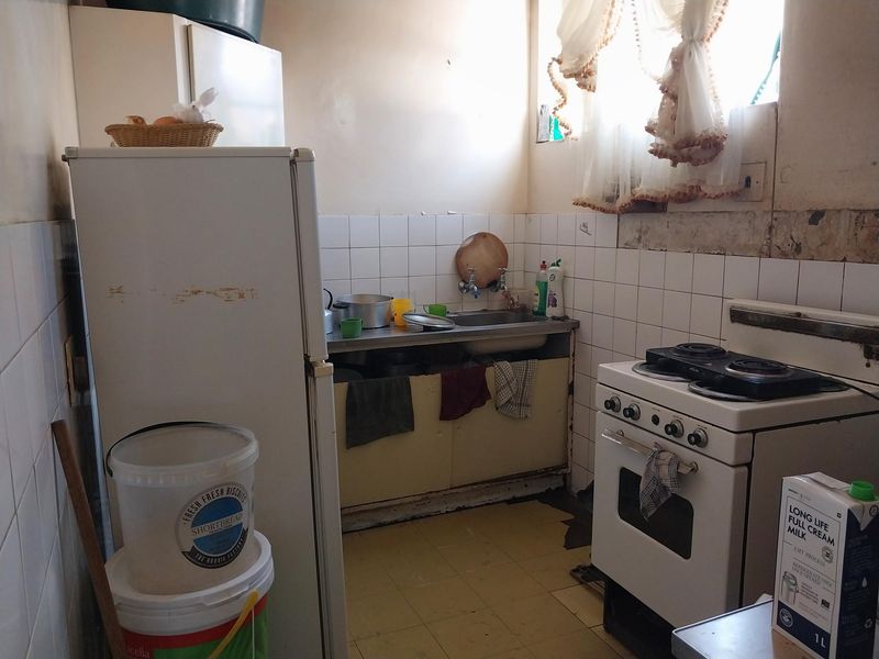 Investor Alert! Income-Generating Apartment Just Off Joe Slovo Drive - Photo 3