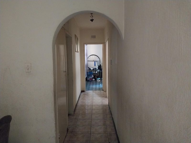 Investor Alert! Income-Generating Apartment Just Off Joe Slovo Drive - Photo 5