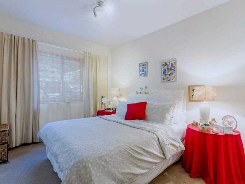 Investor Opportunity: Ground-Floor Apartment in Prime Location - Photo 8