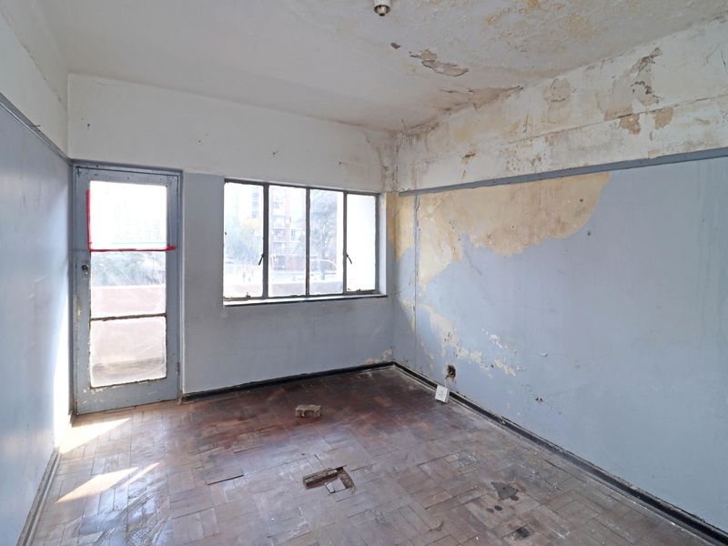 BLOCK OF FLATS FOR SALE IN DOORNFONTEIN GOOD FOR STUDENT ACCOMMODATION CLOSE TO UJ DOORNFONTEIN - Photo 7