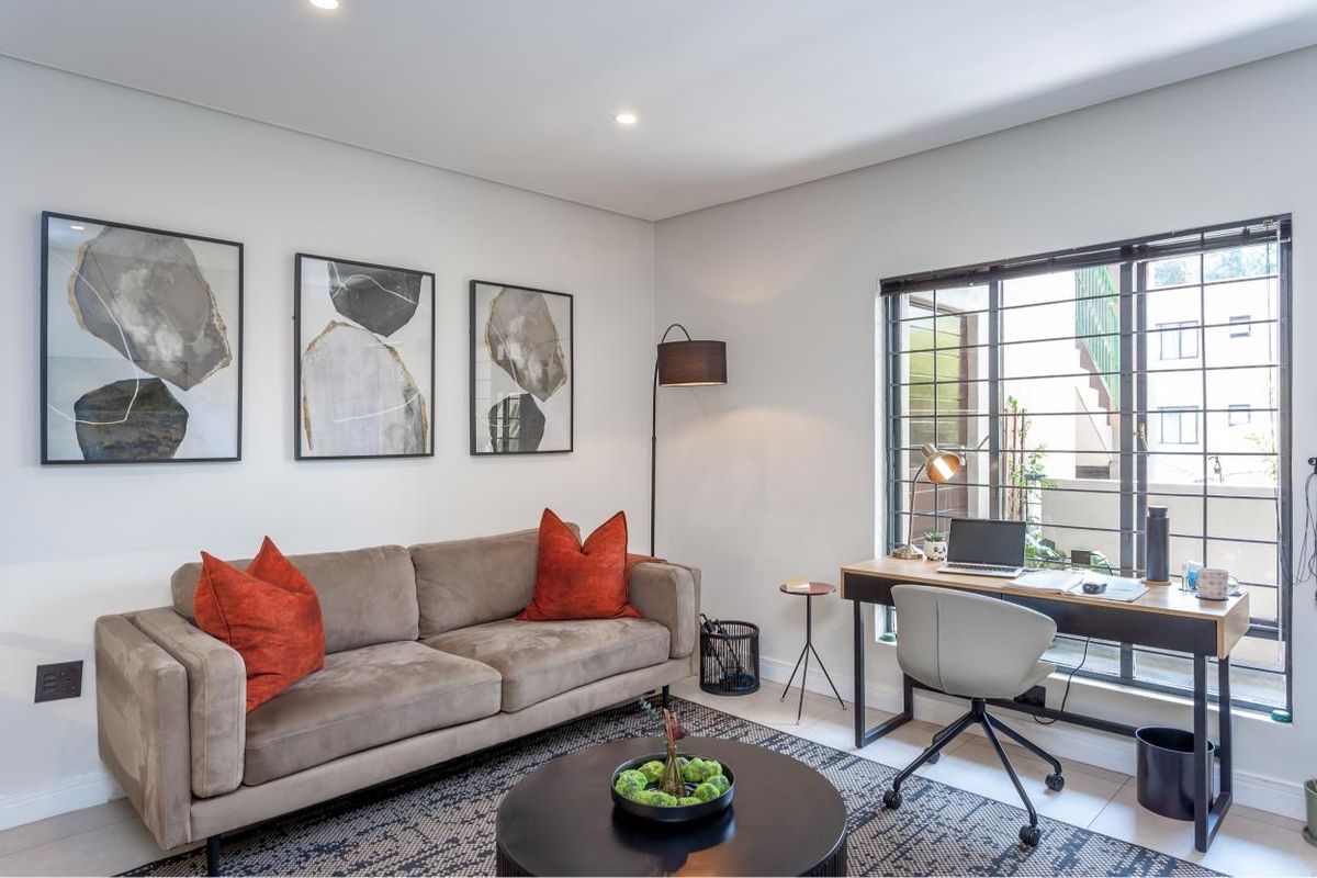 Premium Furnished 1-Bedroom apartment for Corporate Professionals | Inverter | Secure - Photo 3