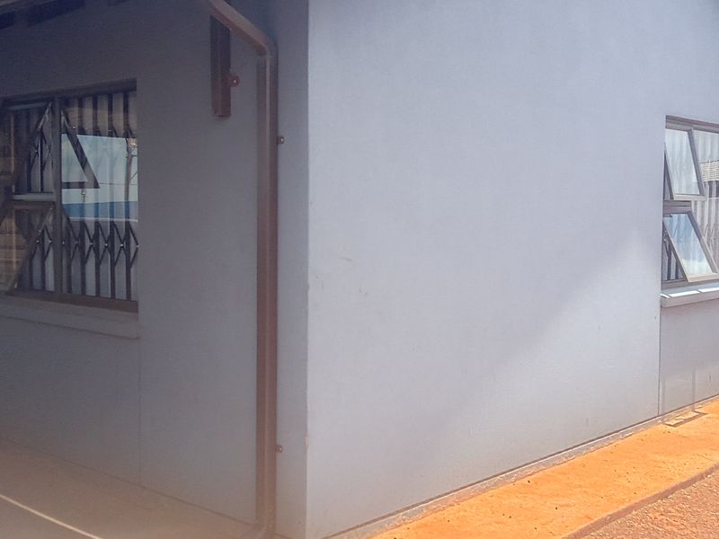 2 bedroom house for sale in Toekomsrus - Photo 7