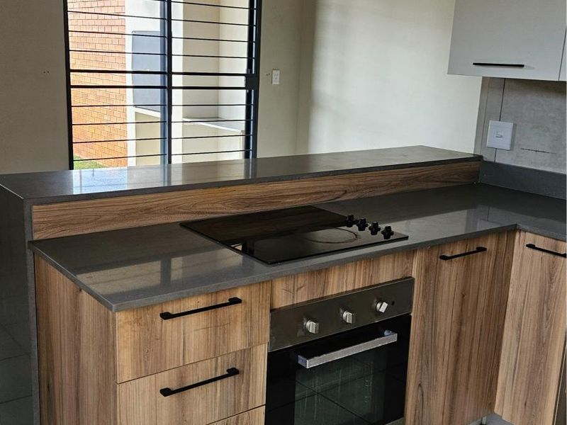 Charming 2-bedroom sectional title for sale in Montana, Pretoria - Photo 2