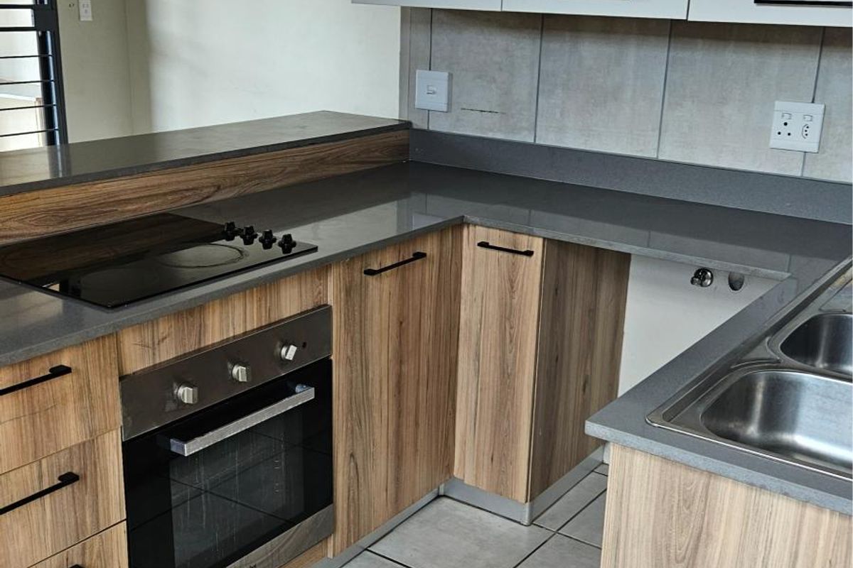 Charming 2-bedroom sectional title for sale in Montana, Pretoria - Photo 3