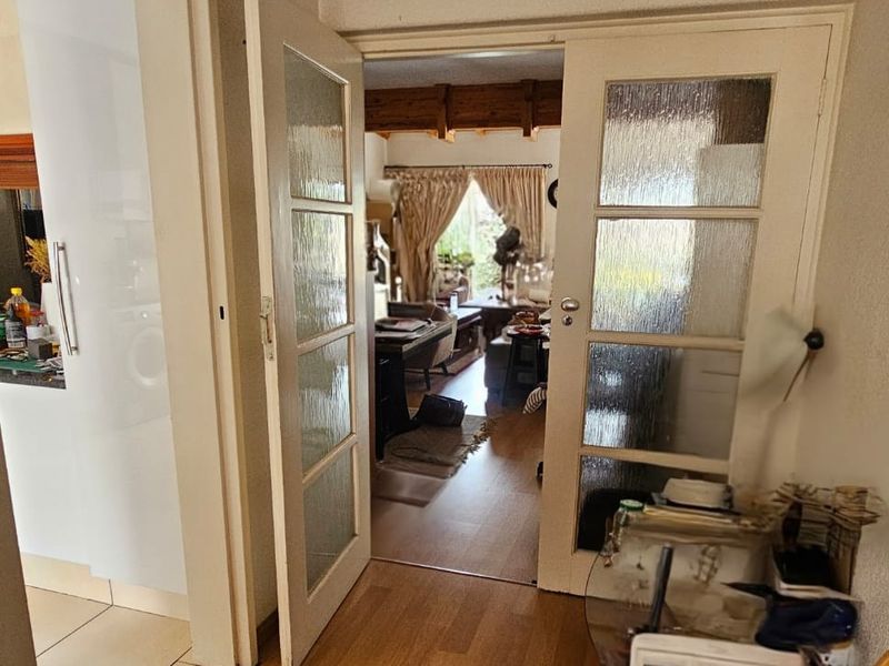 Charming 2-bedroom home in Woodmead, Sandton - Photo 3