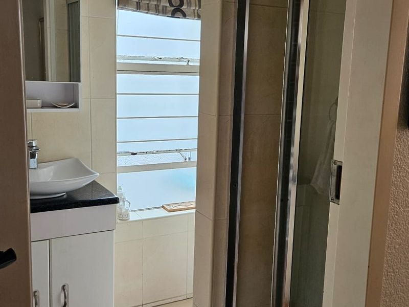 Charming 2-bedroom home in Woodmead, Sandton - Photo 9