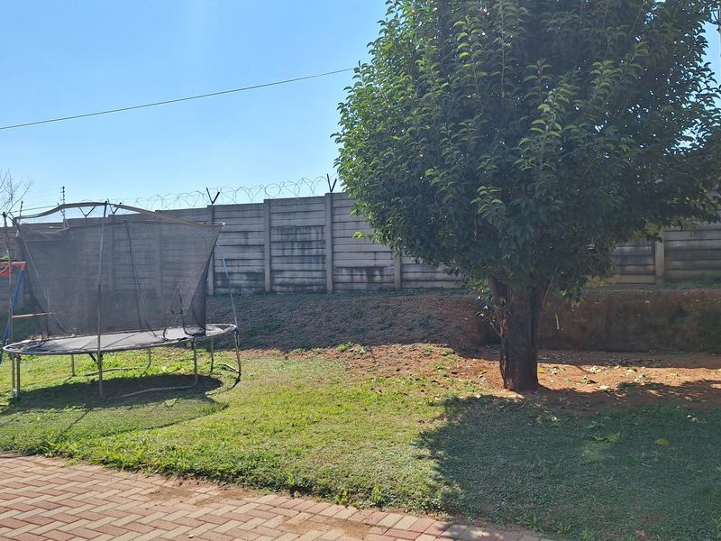 3 Bedroom House for Sale in Olievenhoutbosch - Photo 5