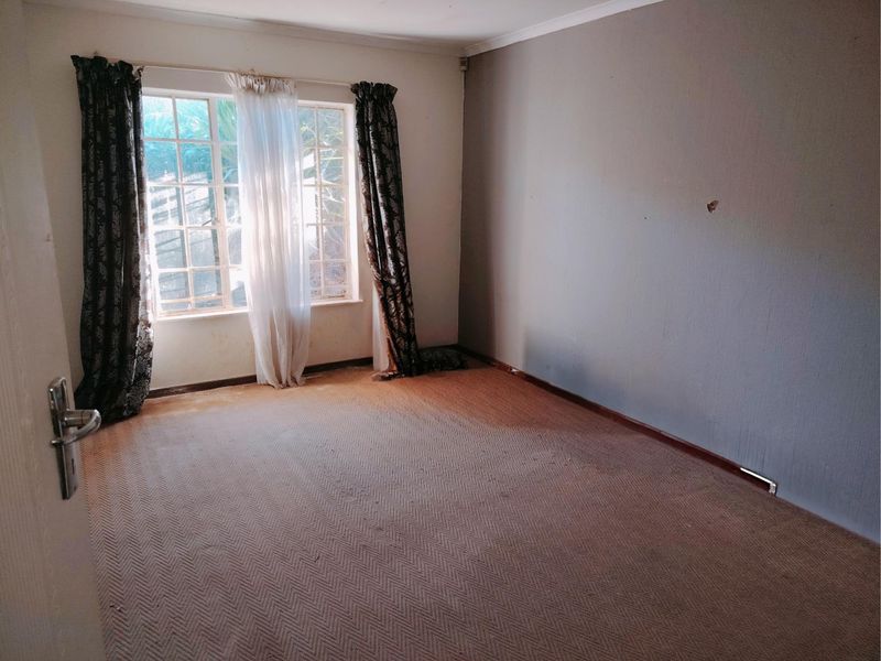 Come make your offer!! - Photo 7