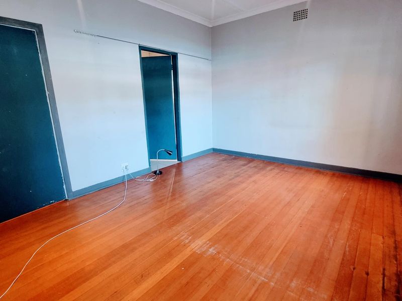 A WELL POSITION CORNER STAND HOUSE FOR SALE IN MELVILLE CLOSE TO CAMPUS SQUARE - Photo 7