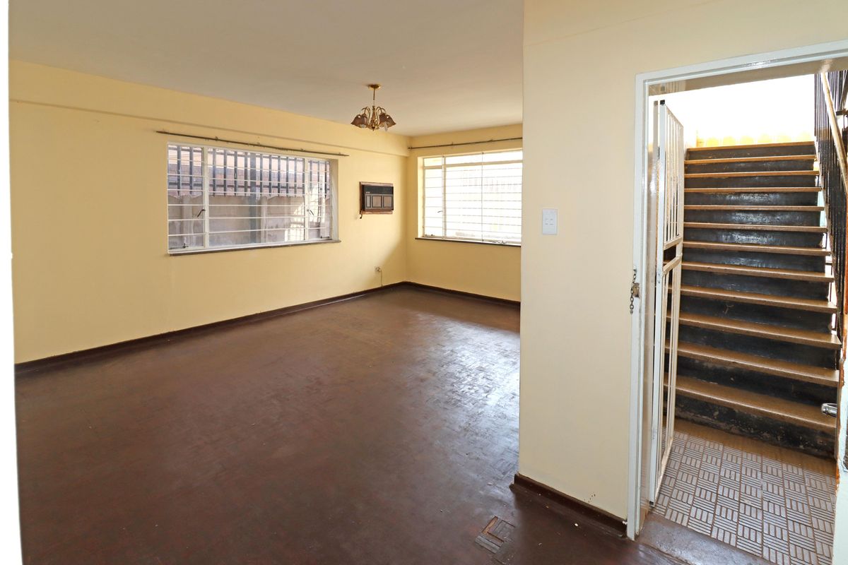 2 BEDROOMS FLAT FOR SALE IN THE VERY GOOD SIDE OF BELLEVUE CLOSE TO SCHOOL AND PUBLIC TRANSPORT - Photo 3