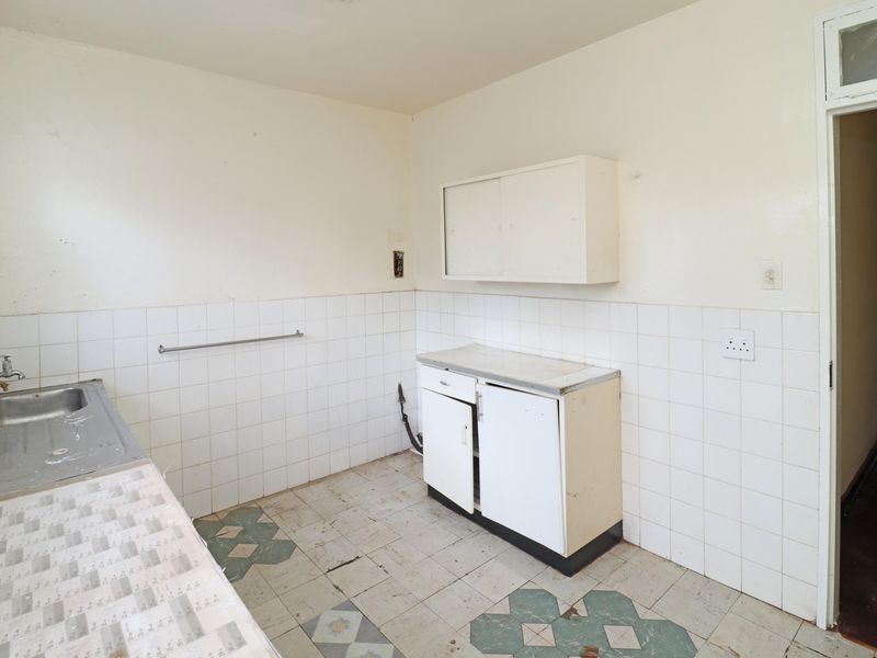 2 BEDROOMS FLAT FOR SALE IN THE VERY GOOD SIDE OF BELLEVUE CLOSE TO SCHOOL AND PUBLIC TRANSPORT - Photo 10