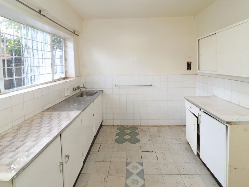 2 BEDROOMS FLAT FOR SALE IN THE VERY GOOD SIDE OF BELLEVUE CLOSE TO SCHOOL AND PUBLIC TRANSPORT - Photo 7