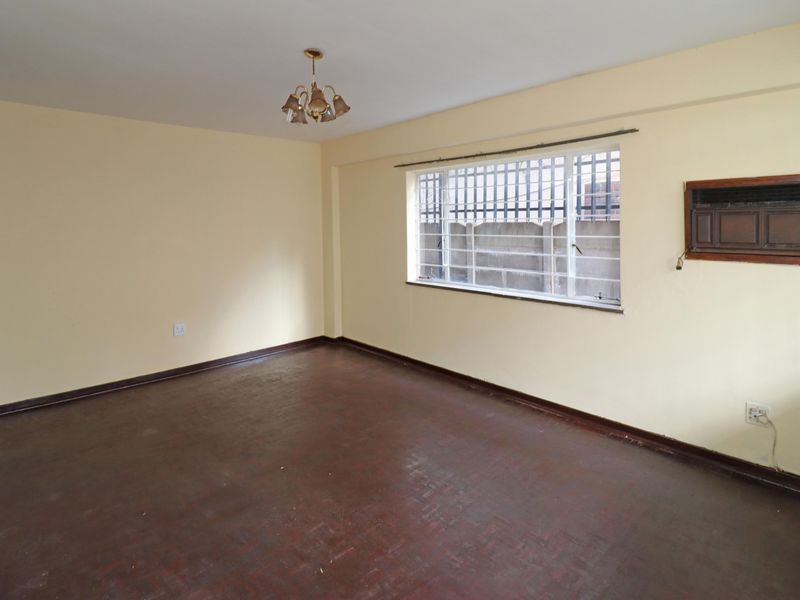 2 BEDROOMS FLAT FOR SALE IN THE VERY GOOD SIDE OF BELLEVUE CLOSE TO SCHOOL AND PUBLIC TRANSPORT - Photo 4