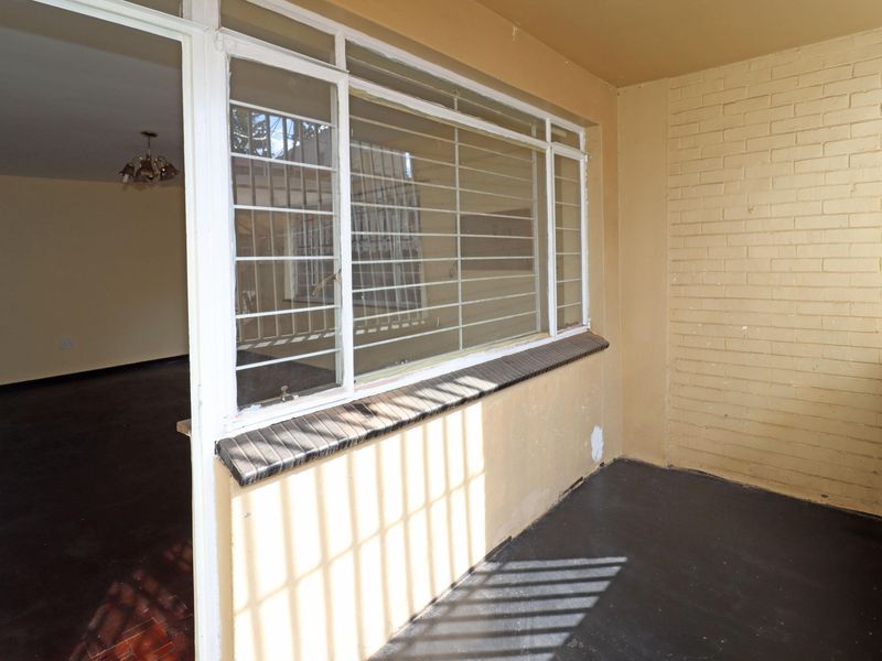 2 BEDROOMS FLAT FOR SALE IN THE VERY GOOD SIDE OF BELLEVUE CLOSE TO SCHOOL AND PUBLIC TRANSPORT - Photo 5