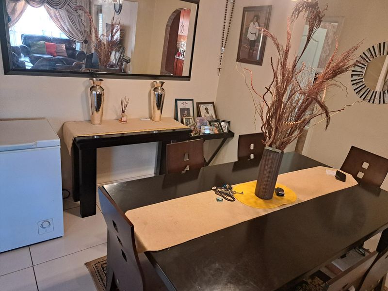 Discover this 3 bed 3 Bath in Protea Glen Ext 3, Soweto - Photo 3