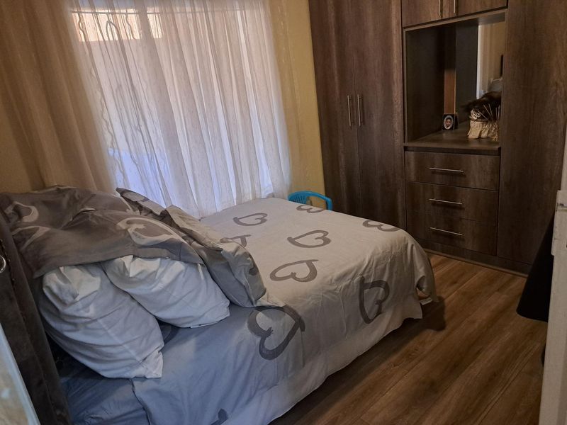 Discover this 3 bed 3 Bath in Protea Glen Ext 3, Soweto - Photo 10