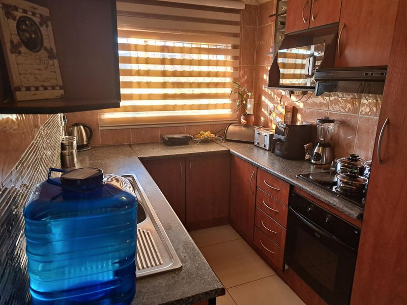Discover this 3 bed 3 Bath in Protea Glen Ext 3, Soweto - Photo 8