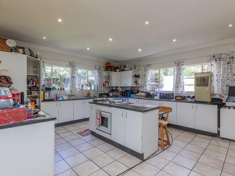 Multi family Home - Photo 3