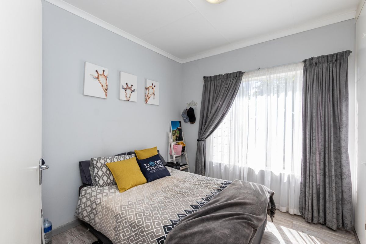 Multi family Home - Photo 4