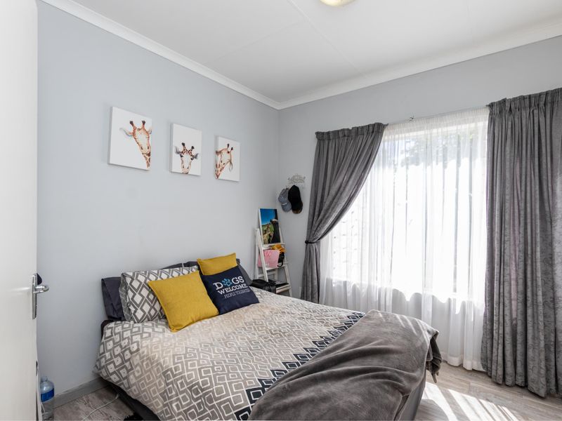 Multi family Home - Photo 4