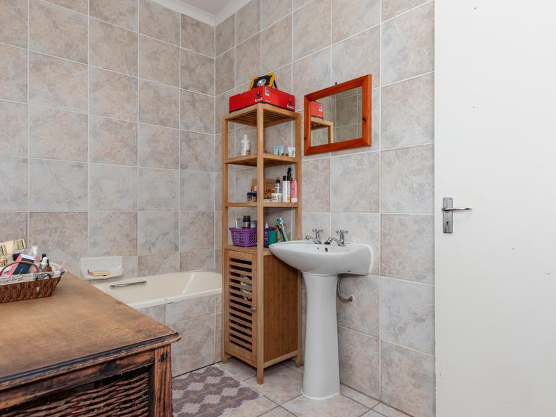 Multi family Home - Photo 9